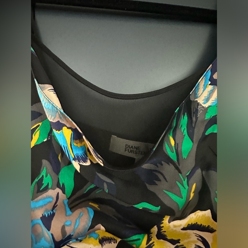 Diane Von Furstenberg Silk Knot Tank Size p - Picture 9 of 12